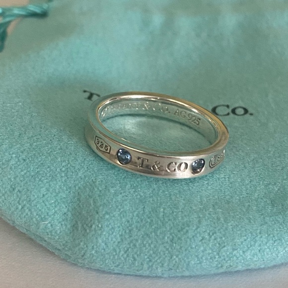 Tiffany & Co. 1837 Sapphire Ring - Picture 5 of 7